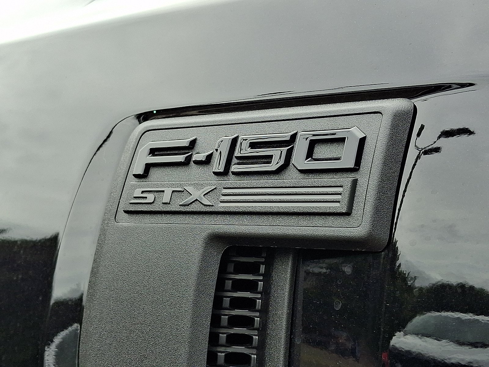 New 2026 Ford F150 STX w/ Equipment Group 200A AWD/4WD image 10
