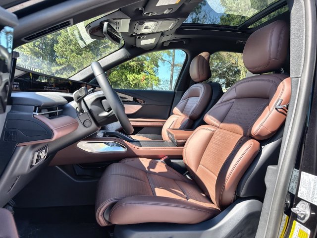 New 2026 Lincoln Nautilus Reserve AWD/4WD image 11