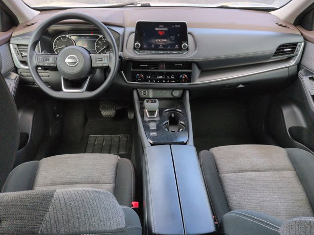 Certified 2023 Nissan Rogue SV image 16