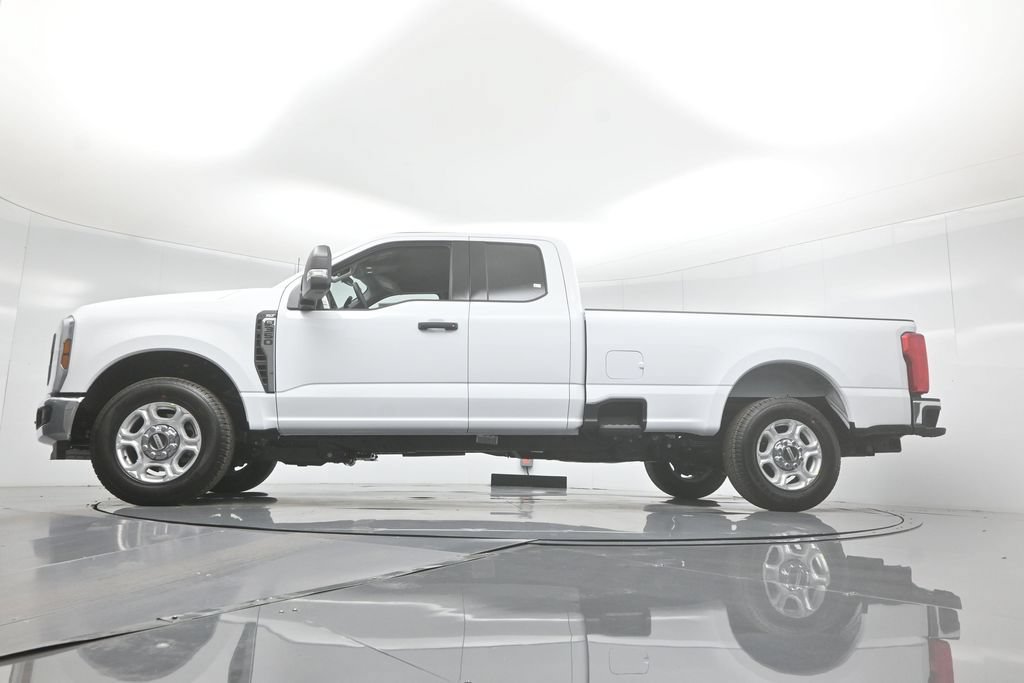 New 2026 Ford F350 XLT RWD image 49