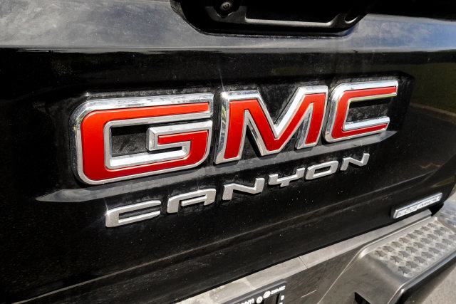 Used 2026 GMC Canyon Elevation w/ Convenience Package RWD image 34