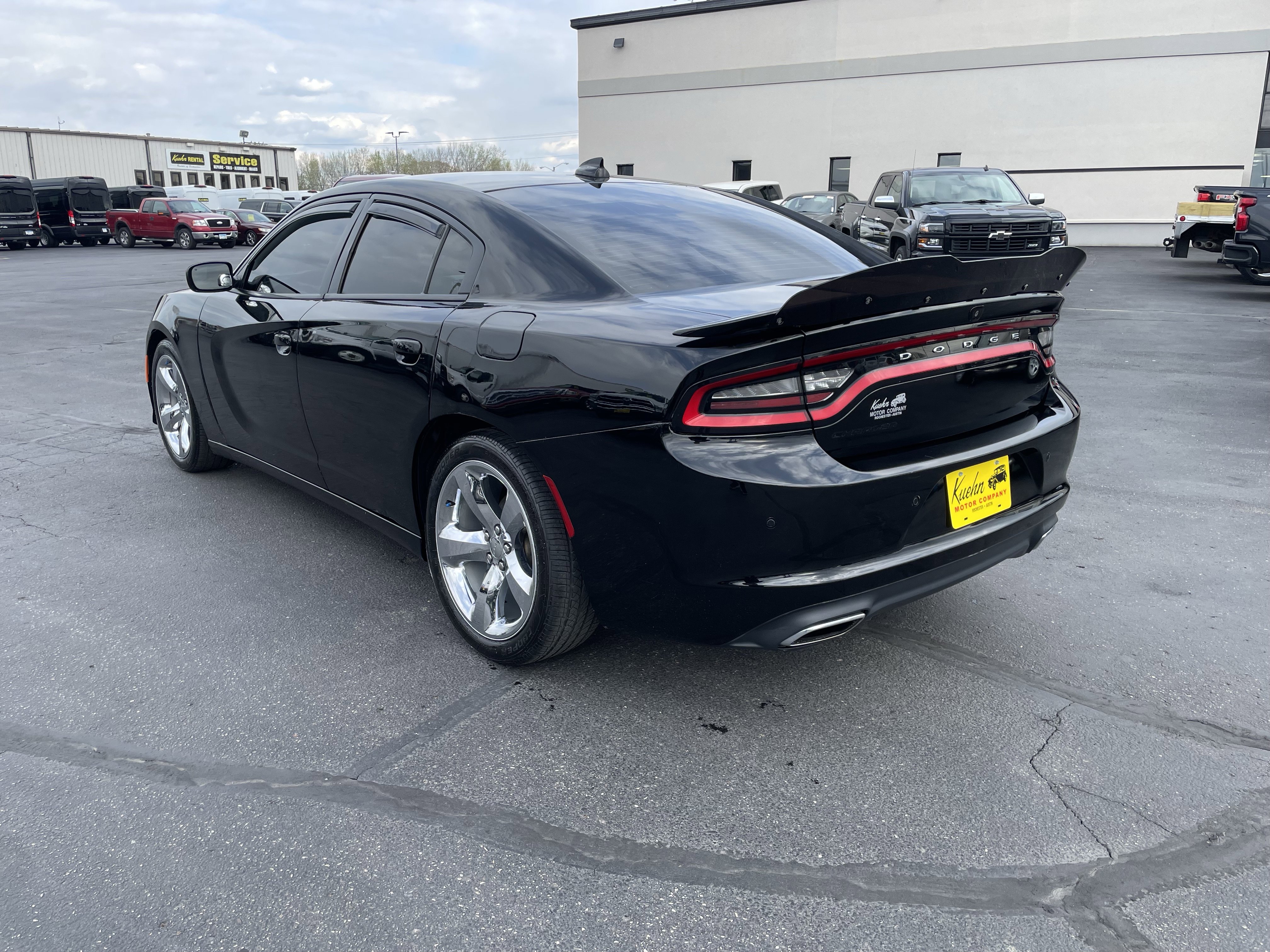 Used 2018 Dodge Charger SXT Plus RWD image 7