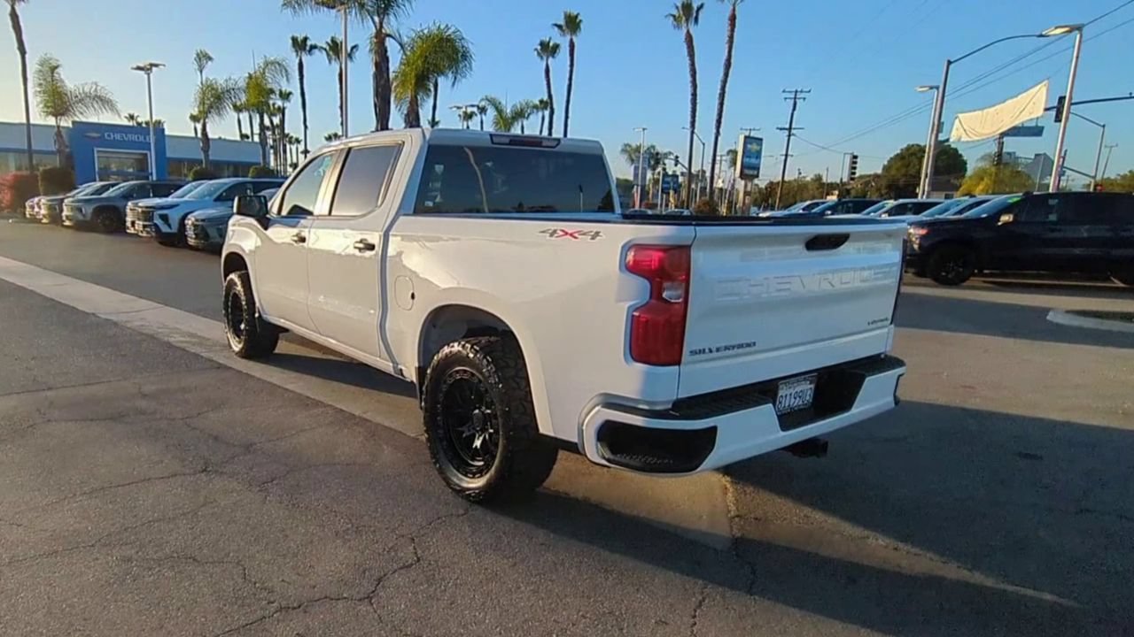 Used 2023 Chevrolet Silverado 1500 Custom AWD/4WD image 6