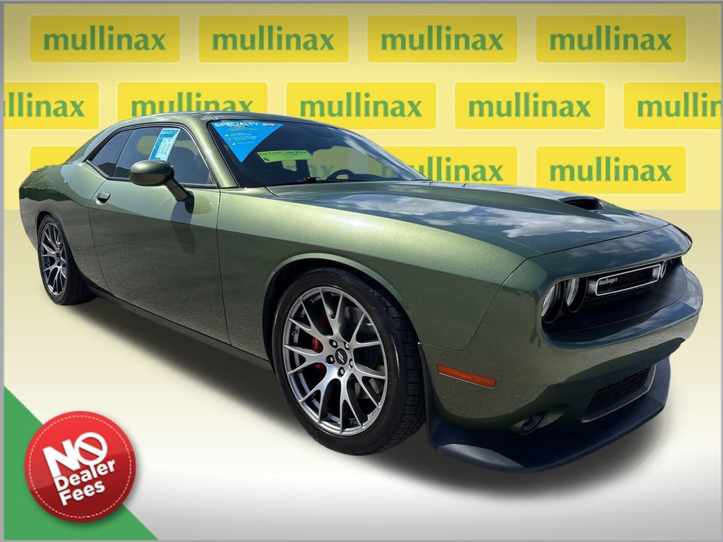 Used 2022 Dodge Challenger R/T w/ Performance Handling Group image 1