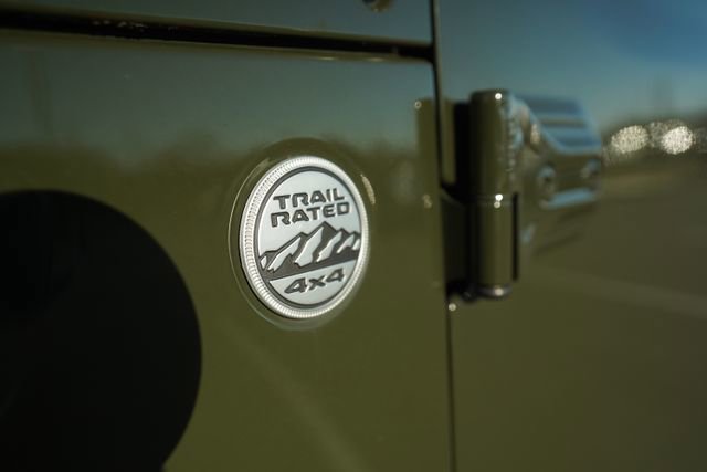 Used 2021 Jeep Gladiator Overland w/ LED Lighting Group image 36