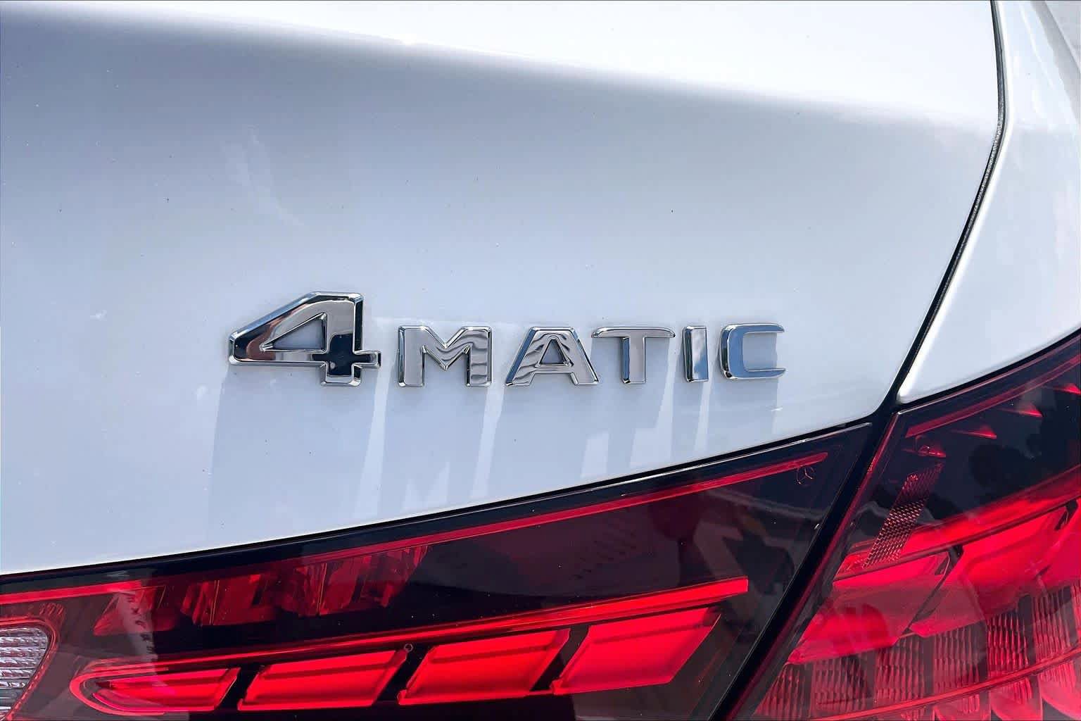Used 2025 Mercedes-Benz C 300 4MATIC Sedan image 10
