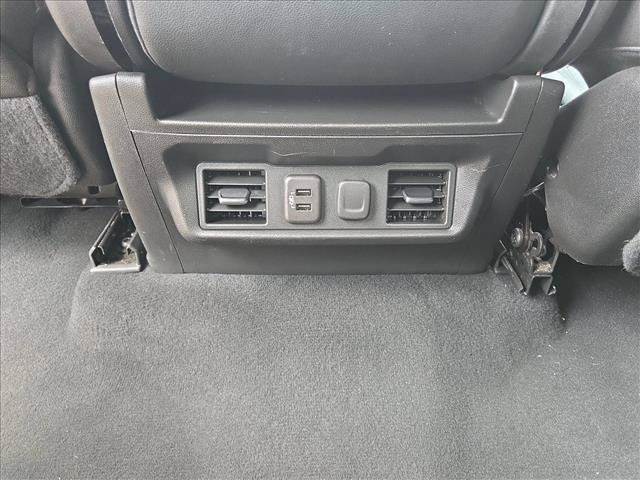 Used 2021 Chevrolet Silverado 1500 LT w/ Convenience Package II AWD/4WD image 16