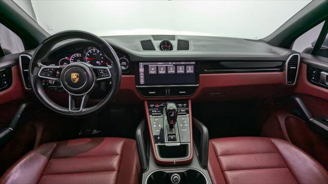 Used 2021 Porsche Cayenne image 25