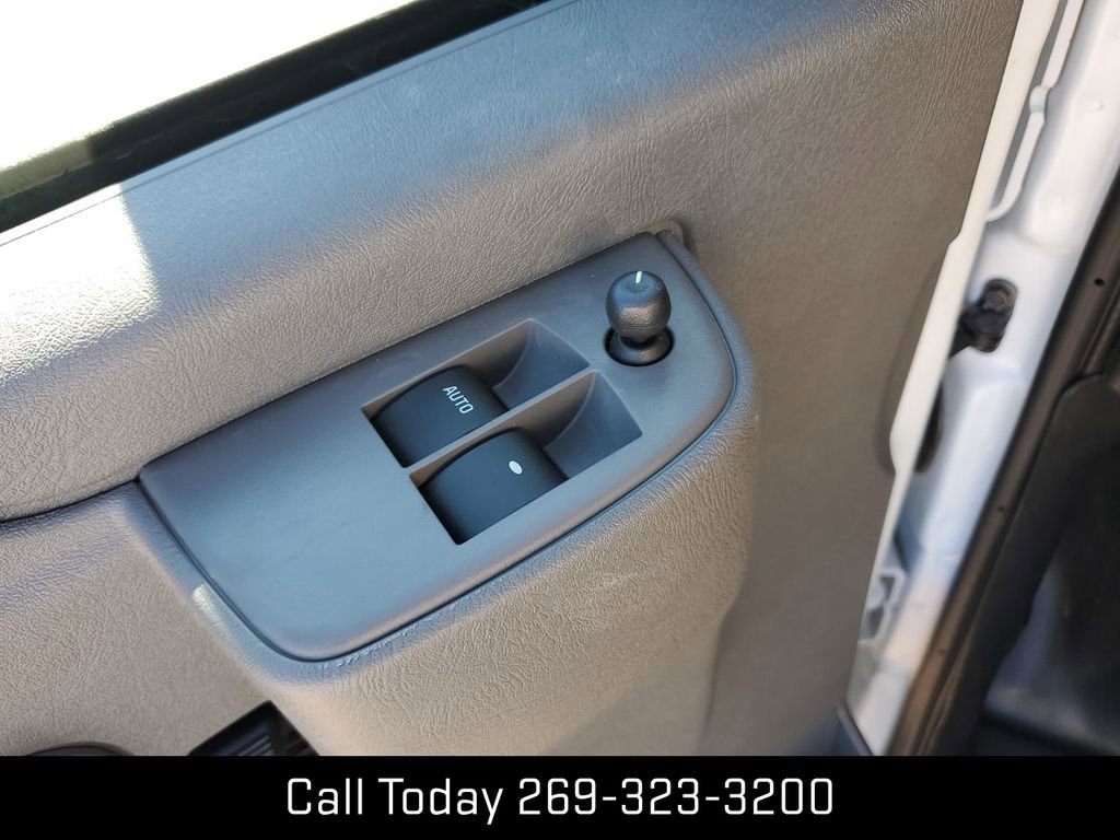 New 2025 GMC Savana 3500 Extended w/ Driver Convenience Package image 21