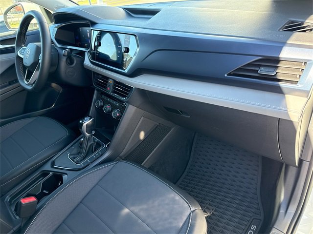 Certified 2023 Volkswagen Taos SE w/ Panoramic Sunroof Package image 24