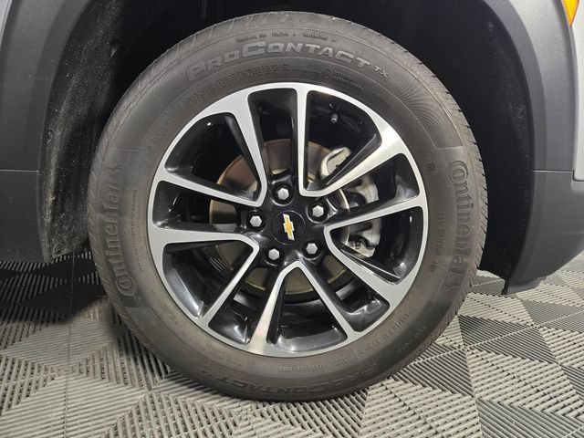 Used 2025 Chevrolet TrailBlazer LT w/ Convenience Package FWD image 12