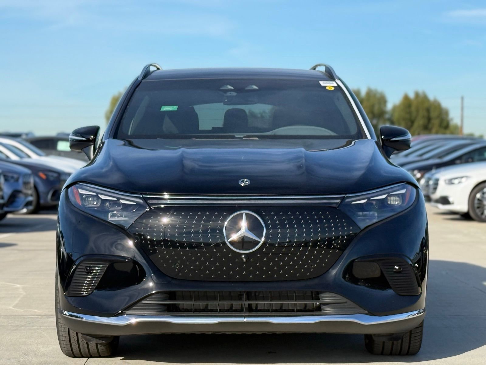 New 2026 Mercedes-Benz EQS 400 4MATIC SUV image 5