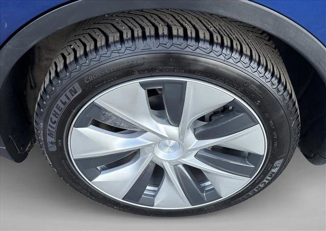 Used 2021 Tesla Model Y Long Range image 10