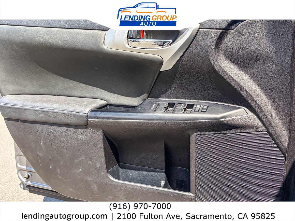 Used 2012 Lexus CT 200h Premium FWD image 19