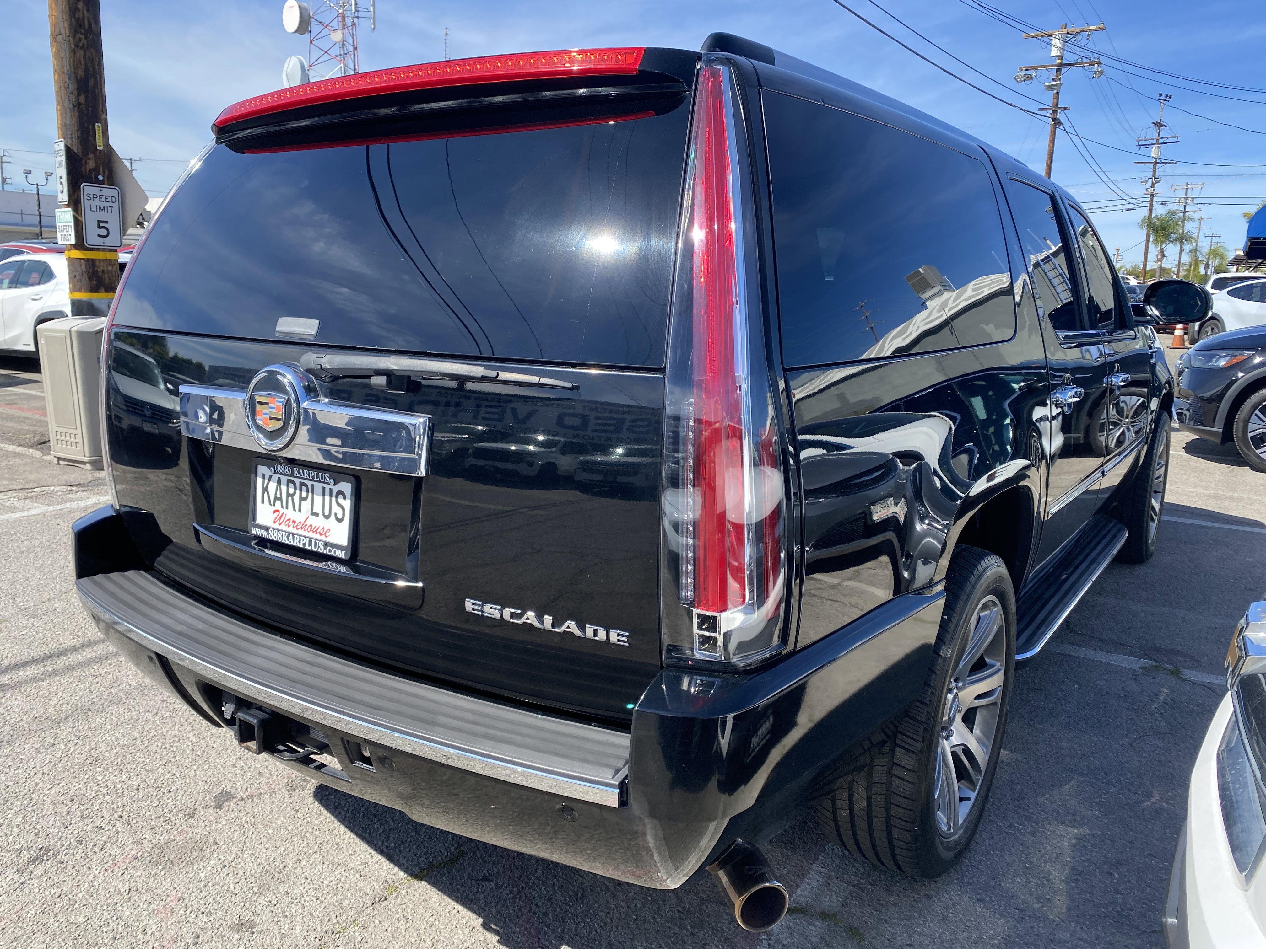 Used 2013 Cadillac Escalade ESV Luxury image 10