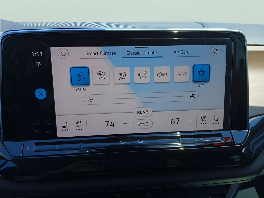 Used 2026 Volkswagen Atlas SE AWD/4WD image 16