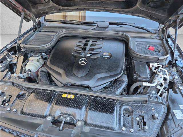 Used 2023 Mercedes-Benz GLS 580 4MATIC image 26