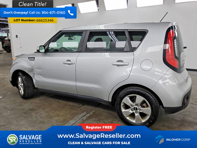Used 2017 Kia Soul FWD image 3
