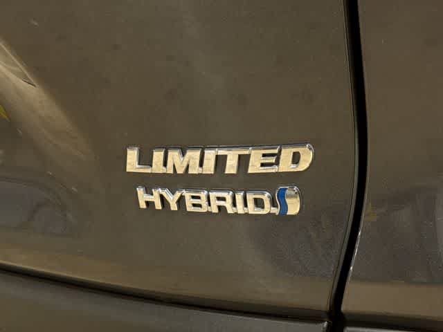 Used 2019 Toyota RAV4 Limited w/ Carpet Mat Package AWD/4WD image 28