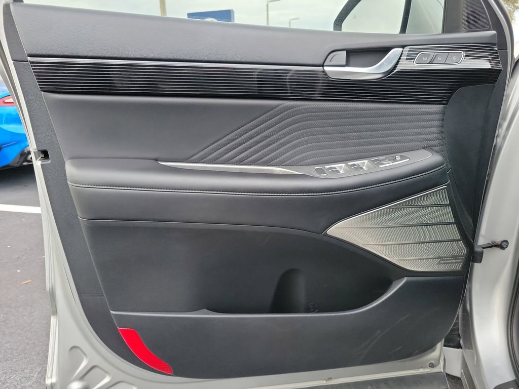 Used 2024 Hyundai Palisade Calligraphy image 18