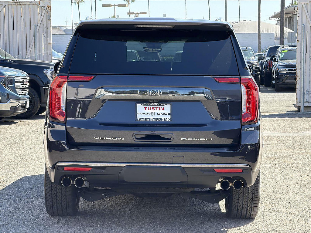 Used 2023 GMC Yukon Denali Ultimate AWD/4WD image 6
