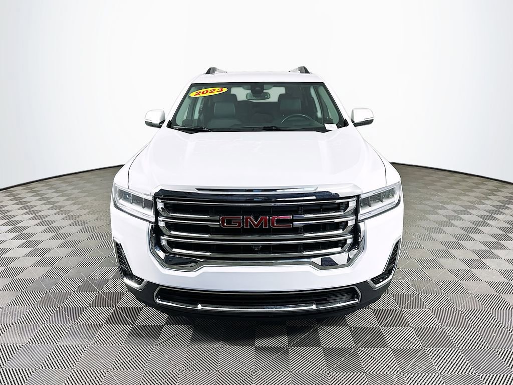 Used 2023 GMC Acadia SLT w/ Technology Package image 4