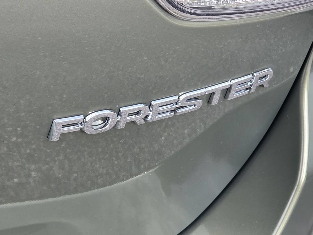 Used 2021 Subaru Forester AWD/4WD image 5