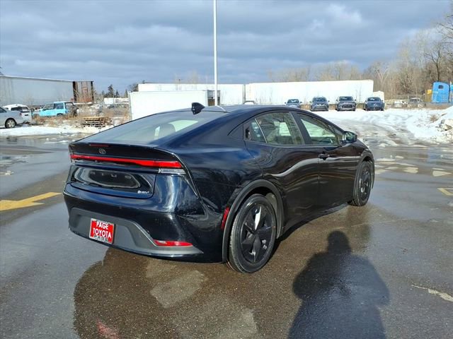 Used 2024 Toyota Prius LE image 7