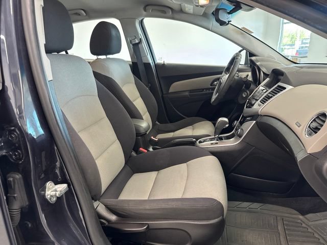 Used 2015 Chevrolet Cruze LS FWD image 22