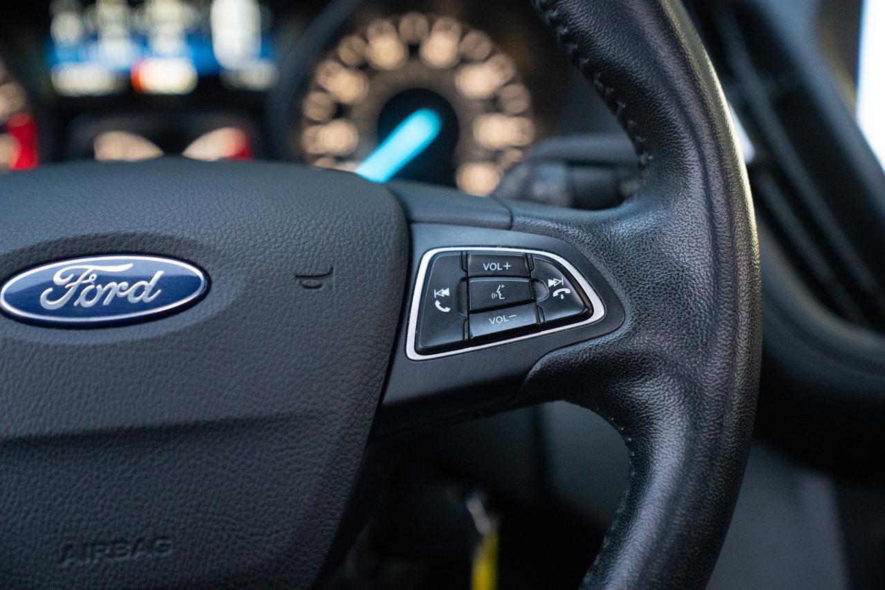 Used 2018 Ford Escape SEL w/ Ford Safe & Smart Package image 37