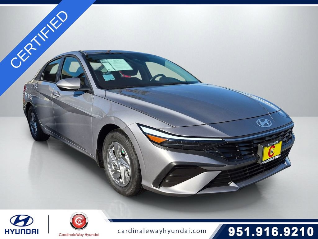 Used 2025 Hyundai Elantra SE