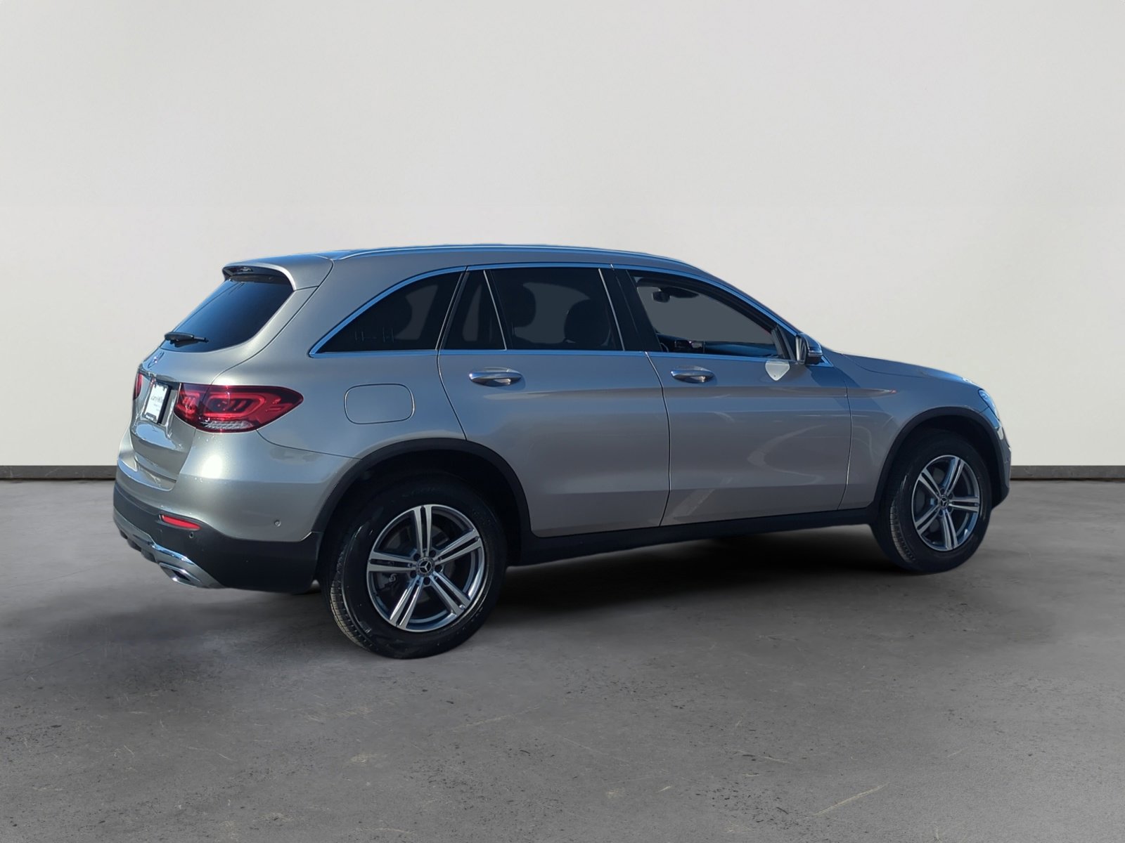 Used 2022 Mercedes-Benz GLC 300 image 5