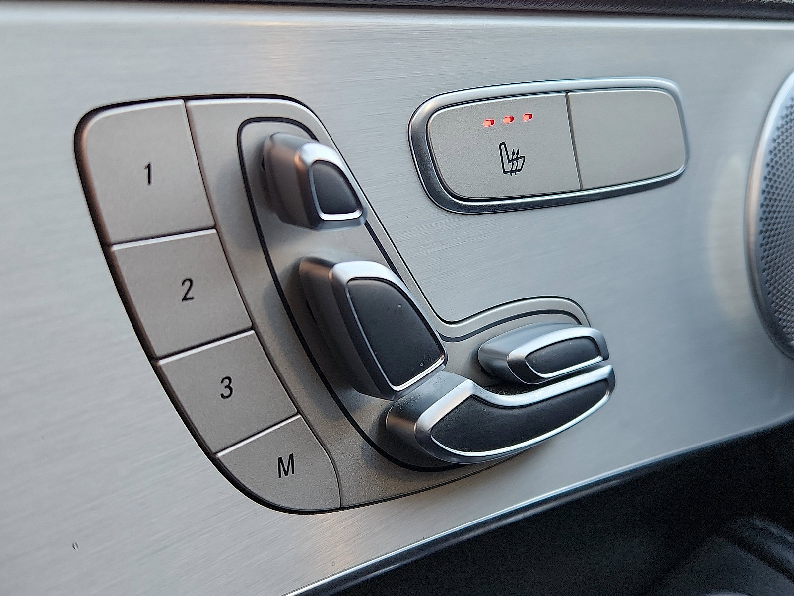 Used 2021 Mercedes-Benz C 300 4MATIC Sedan w/ AMG Line image 23