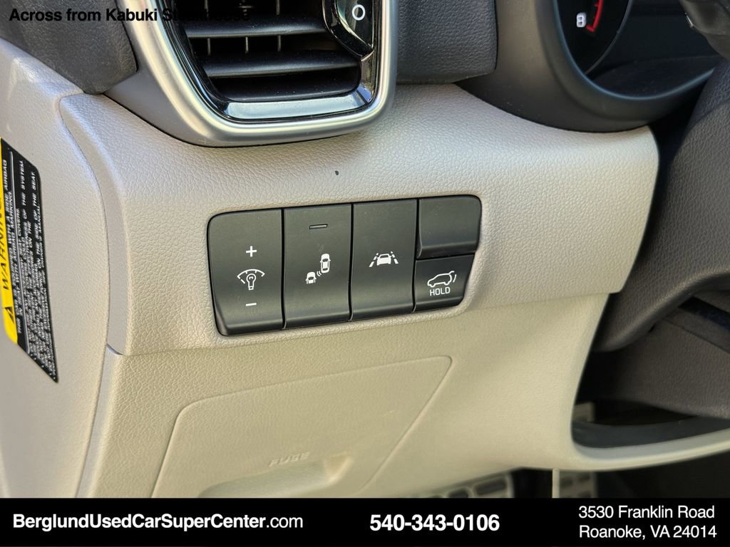 Used 2020 Kia Sportage SX image 18