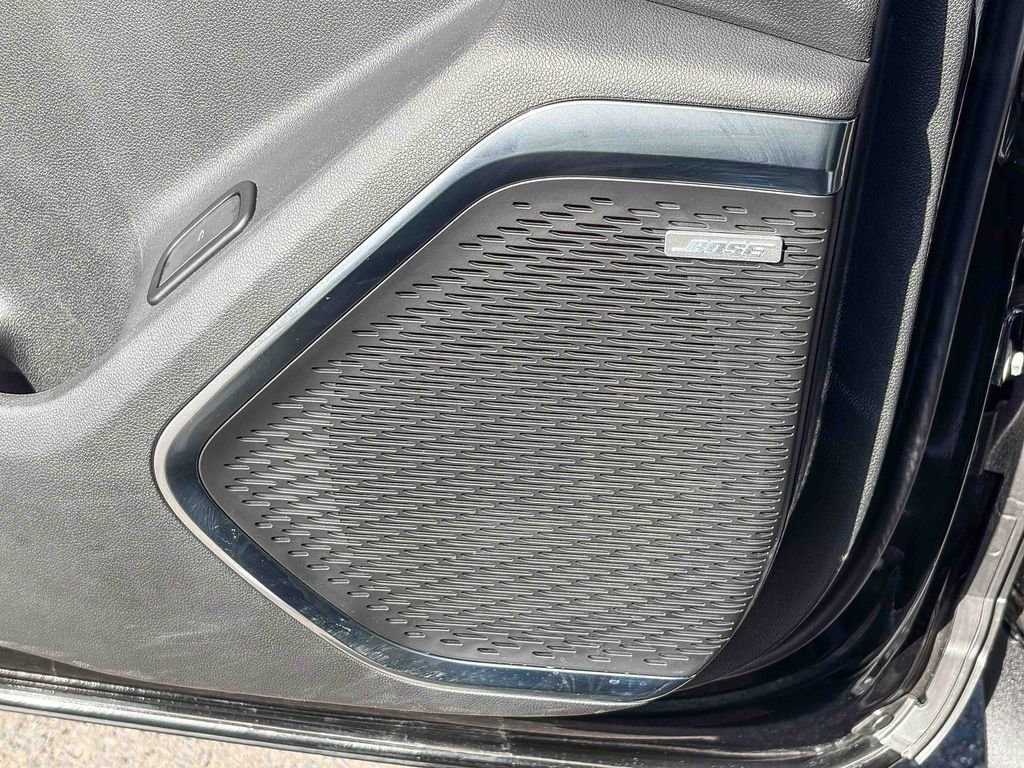 Used 2024 Chevrolet Traverse LT w/ Enhanced Driving Package image 46