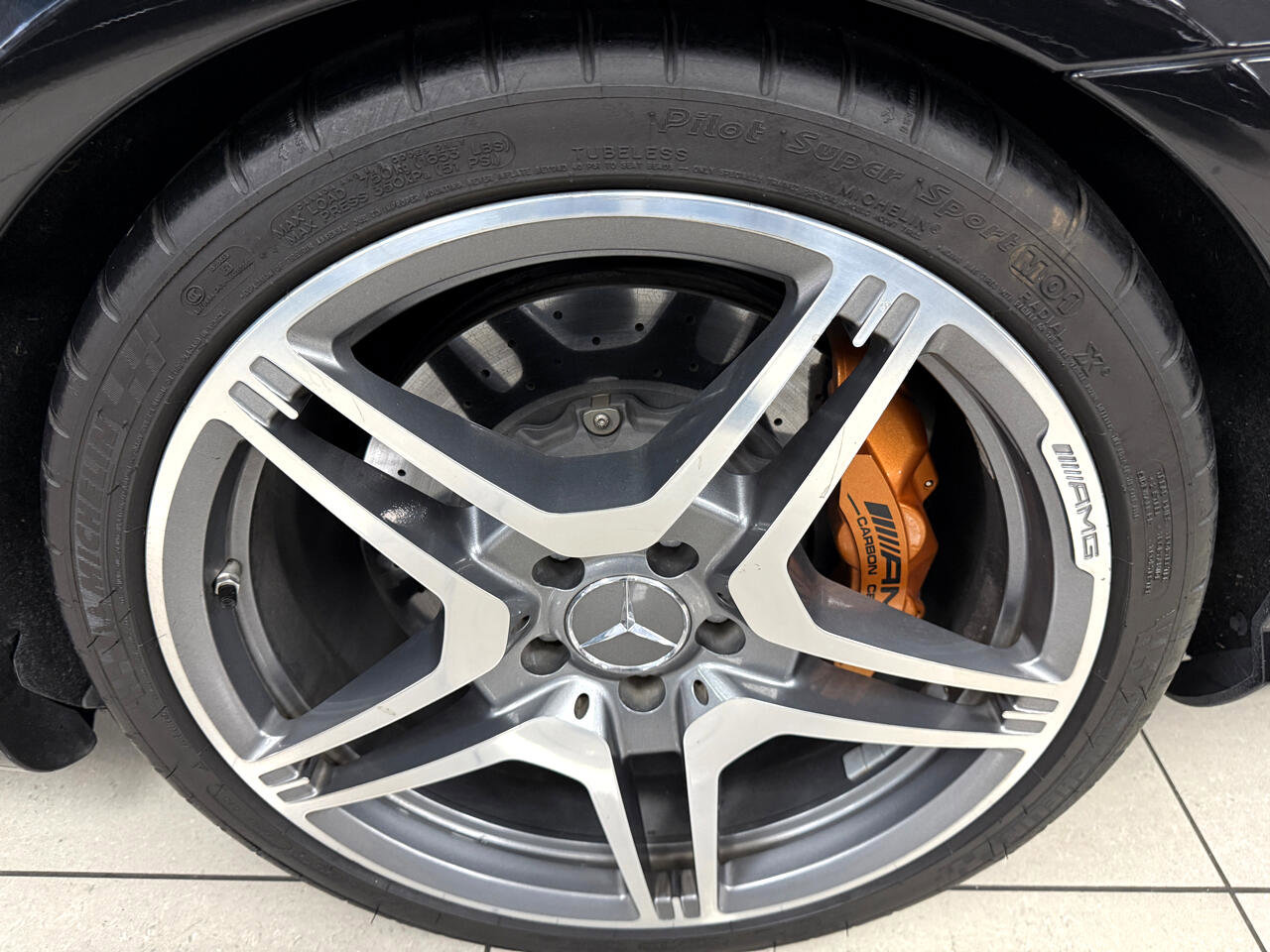 Used 2013 Mercedes-Benz E 63 AMG Sedan w/ AMG Performance Pkg image 43