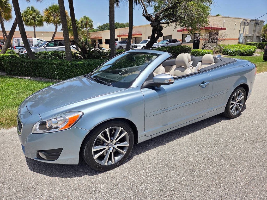 Used 2012 Volvo C70 T5 FWD image 4