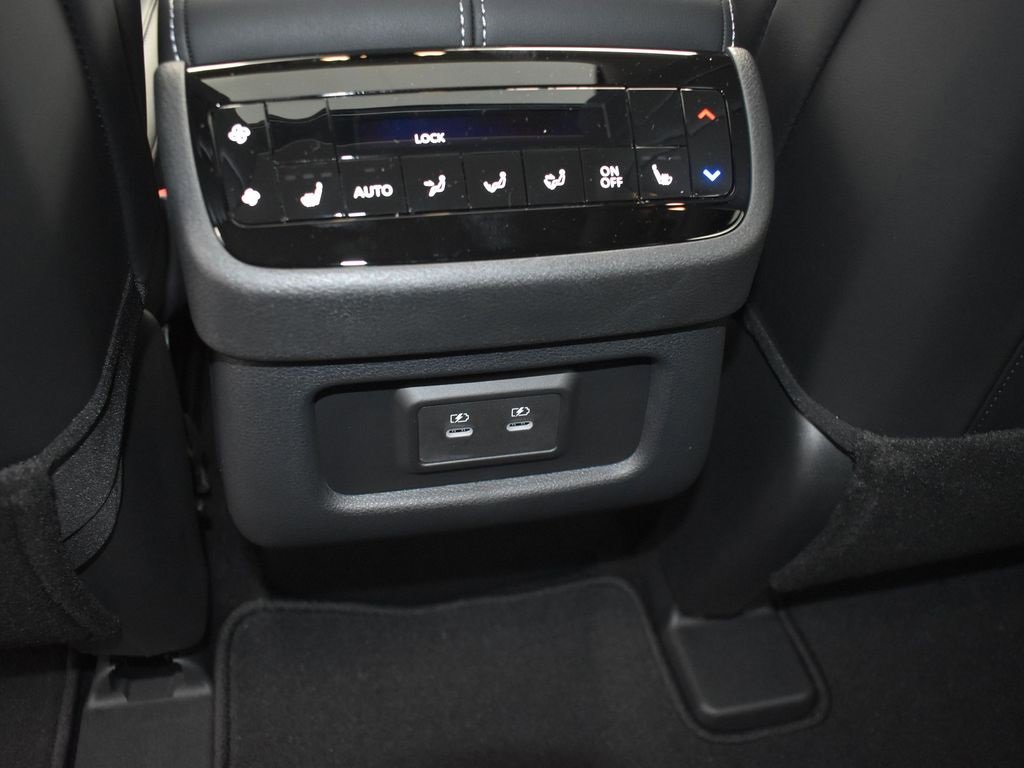 Used 2026 INFINITI QX60 Luxe w/ Cargo Package image 21