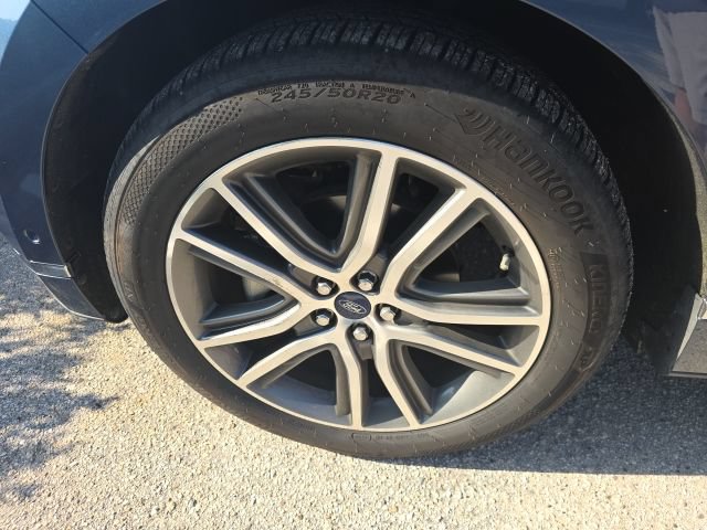 Used 2019 Ford Edge Titanium w/ Equipment Group 301A FWD image 27