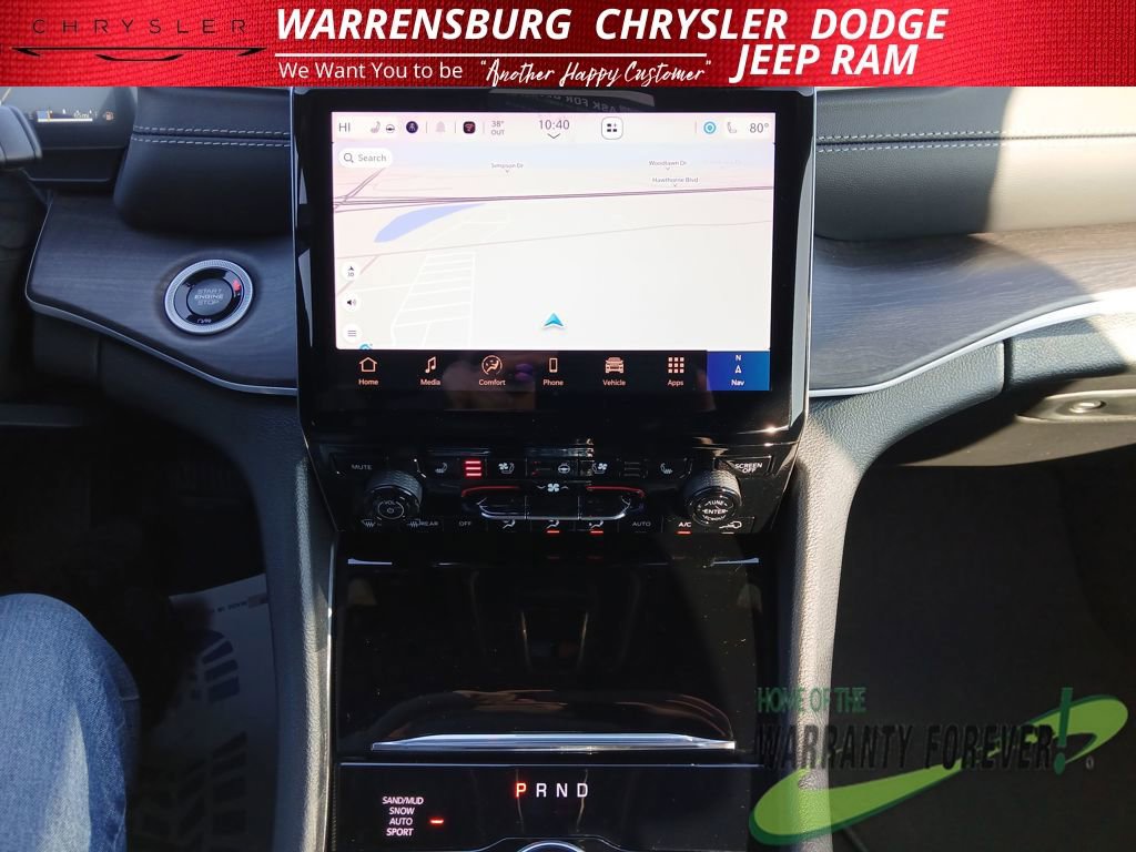 New 2025 Jeep Grand Cherokee L Limited w/ Luxury Tech Group II AWD/4WD image 22