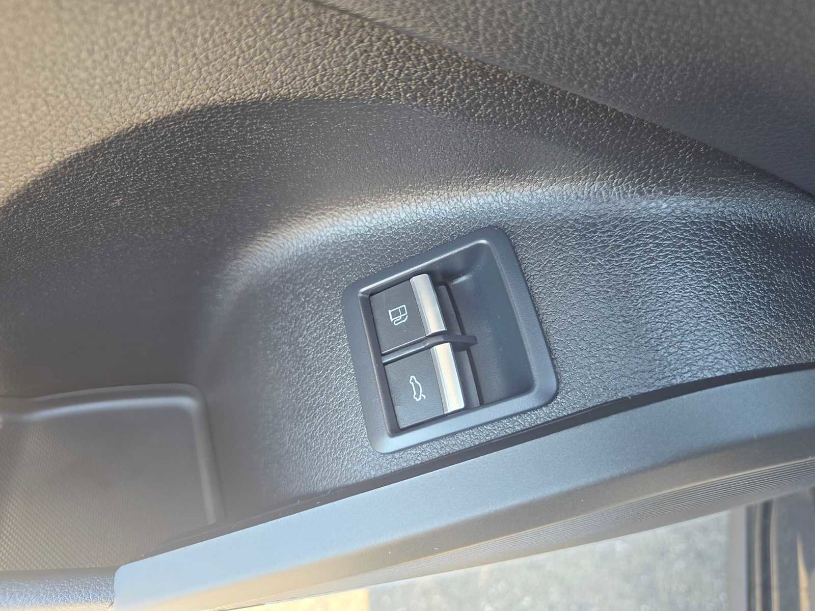 New 2025 Audi Q5 e Premium Plus image 25