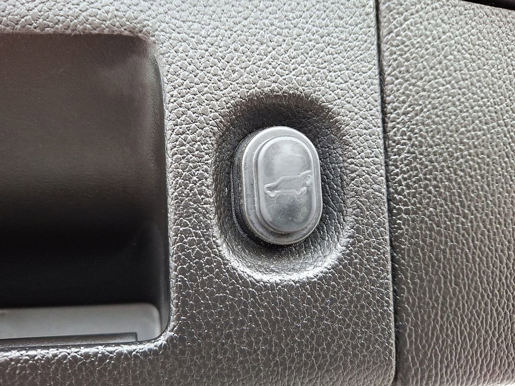 Used 2019 GMC Yukon Denali w/ Denali Ultimate Package image 34