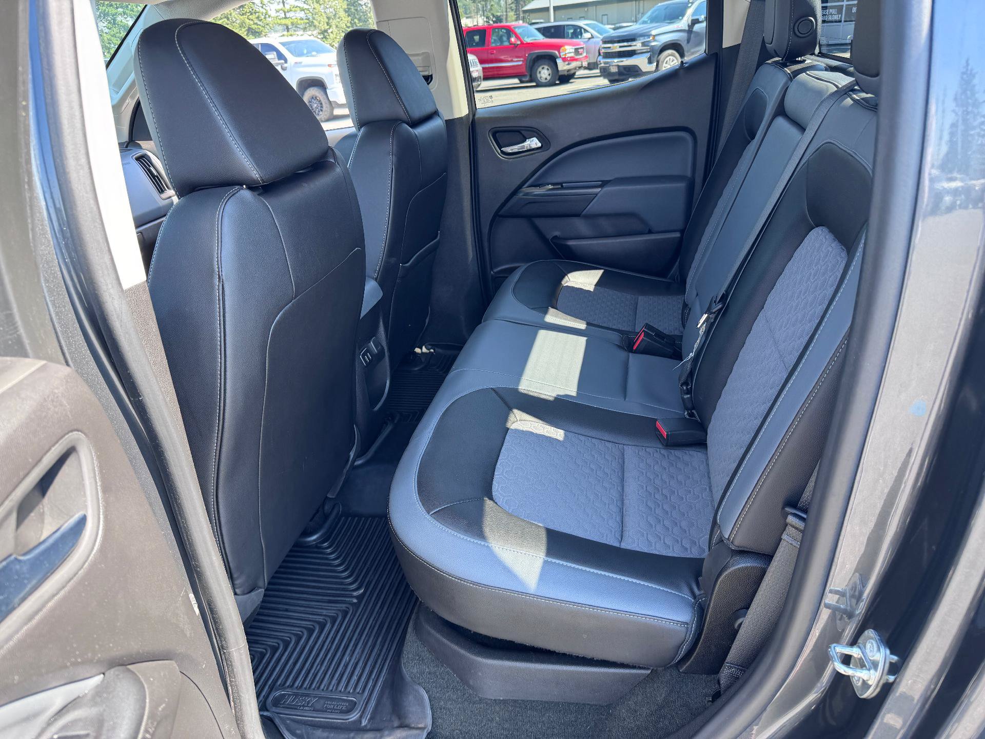 Used 2016 Chevrolet Colorado Z71 AWD/4WD image 14