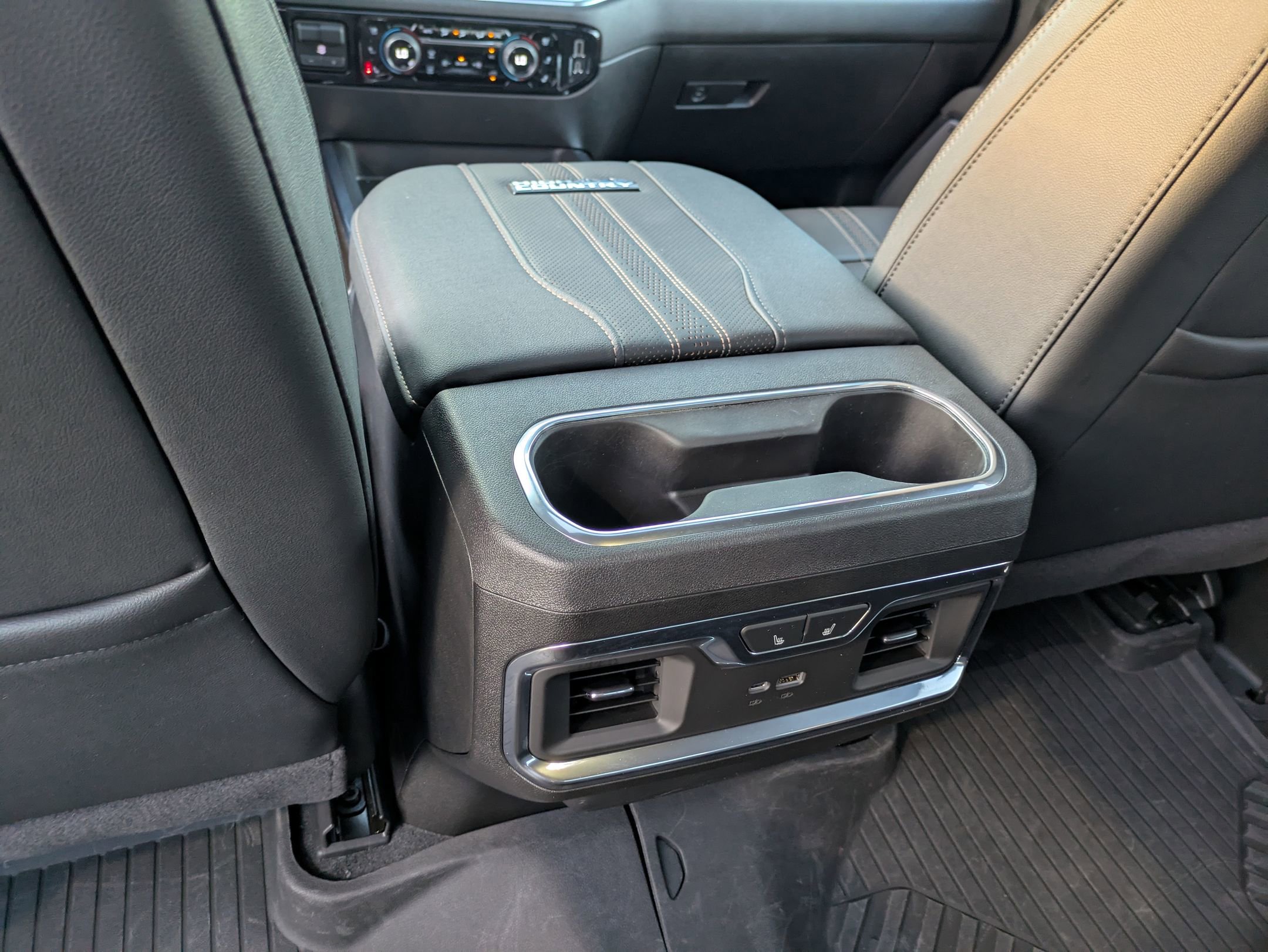 Used 2025 Chevrolet Silverado 2500 High Country w/ Technology Package image 33