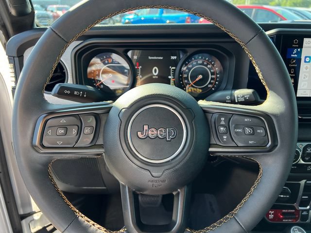 Certified 2024 Jeep Gladiator Sport AWD/4WD image 14