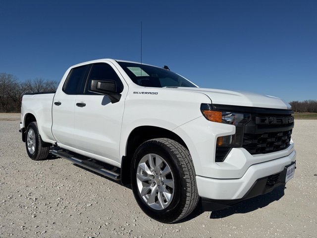 Used 2024 Chevrolet Silverado 1500 Custom image 5