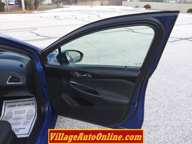 Used 2018 Chevrolet Cruze LT w/ Convenience Package image 39