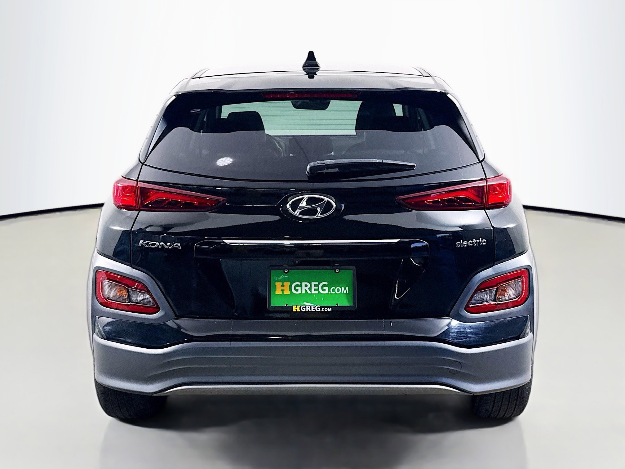 Used 2021 Hyundai Kona Limited w/ Cargo Package image 8