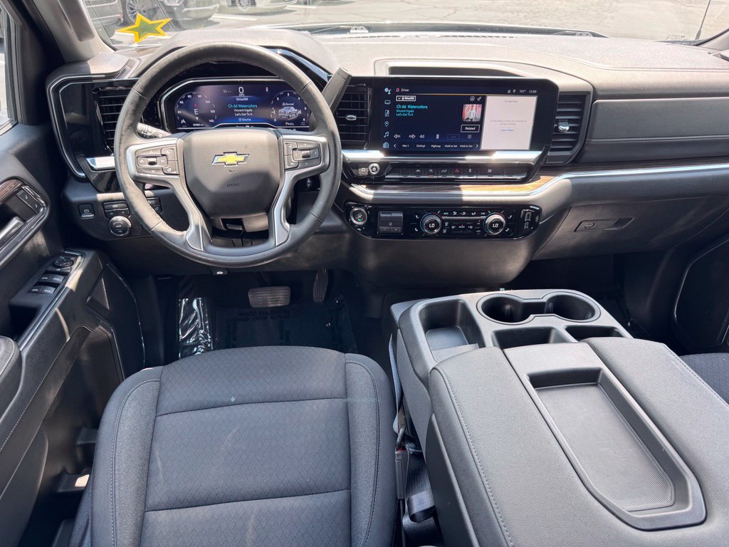 Used 2024 Chevrolet Silverado 1500 LT AWD/4WD image 5
