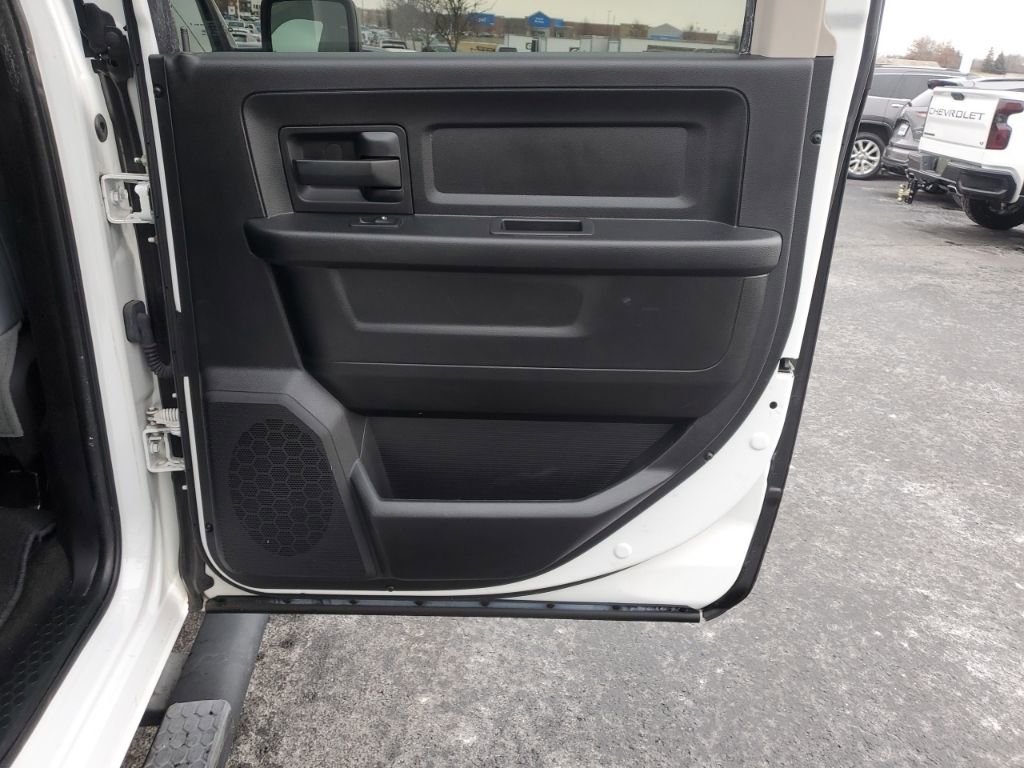 Used 2017 RAM 1500 Express w/ Express Value Package image 31